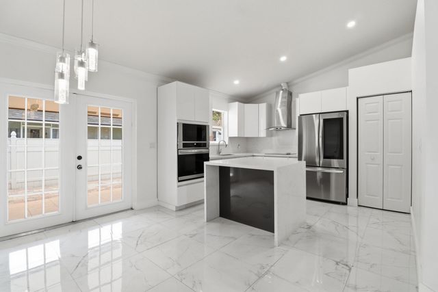 105 Vanessa Street, Palm Springs, FL 33461