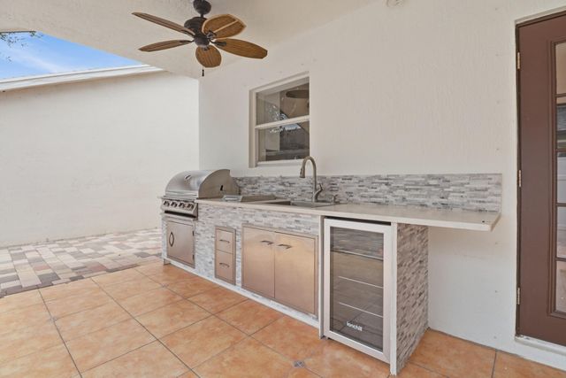 105 Vanessa Street, Palm Springs, FL 33461