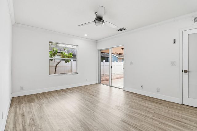 105 Vanessa Street, Palm Springs, FL 33461