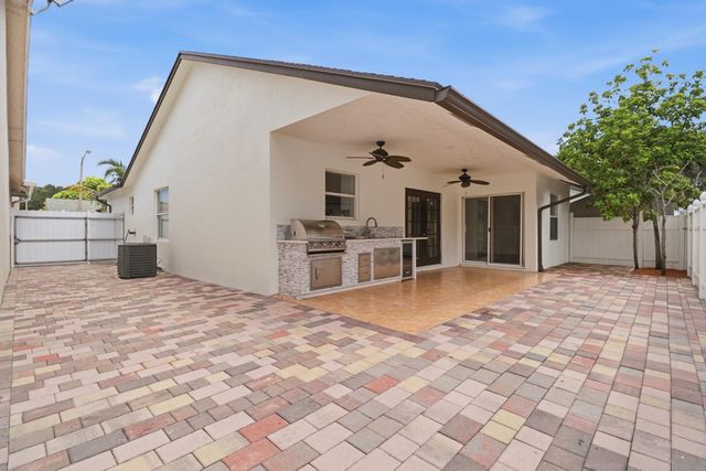 105 Vanessa Street, Palm Springs, FL 33461