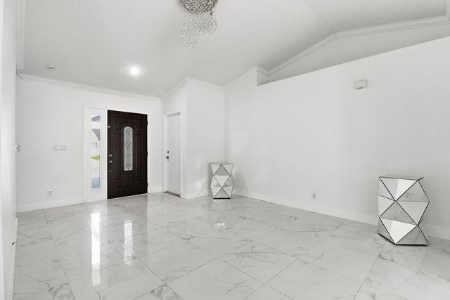 105 Vanessa Street, Palm Springs, FL 33461