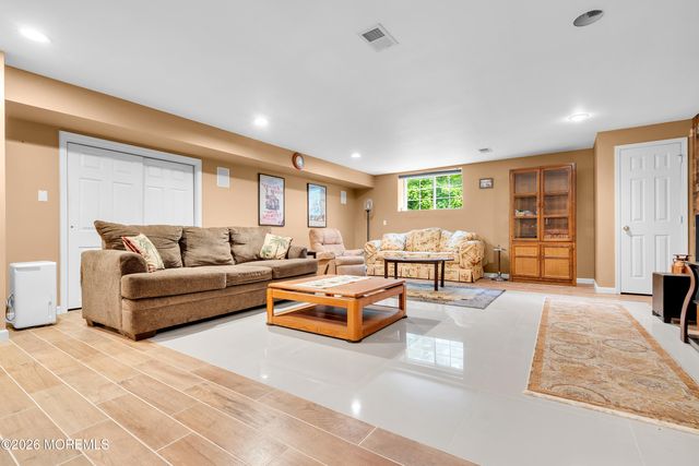 73 Windward Drive, Manahawkin, NJ 08050
