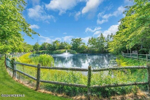73 Windward Drive, Manahawkin, NJ 08050