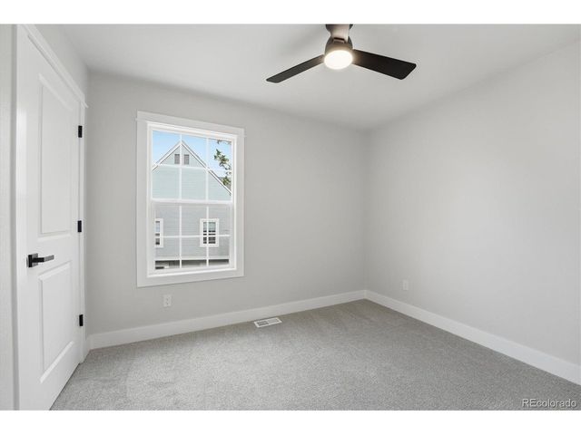 9800 W Cornell Pl, Lakewood, CO 80227