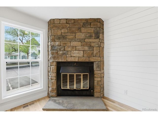 9800 W Cornell Pl, Lakewood, CO 80227