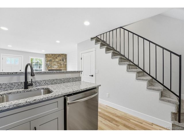 9800 W Cornell Pl, Lakewood, CO 80227