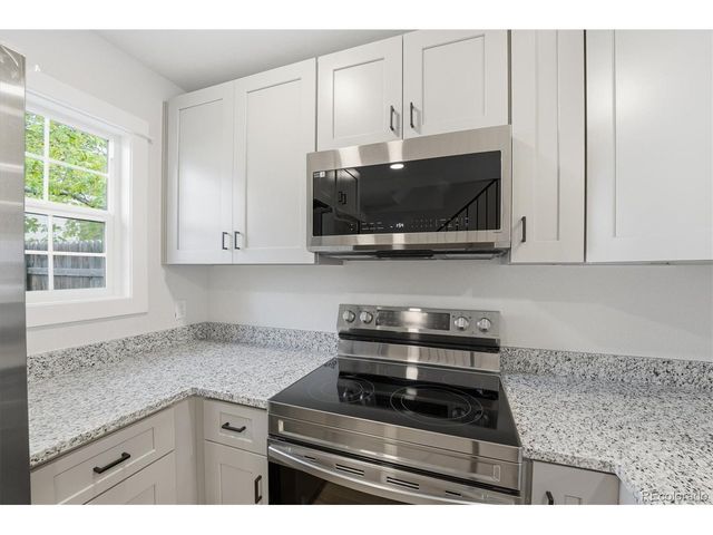 9800 W Cornell Pl, Lakewood, CO 80227