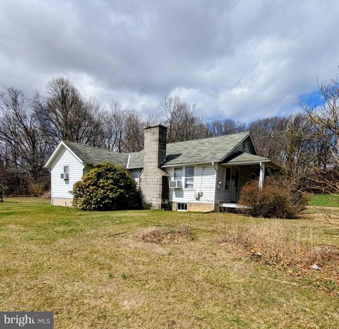 545 N OCTORARA TRL, Parkesburg, PA 19365