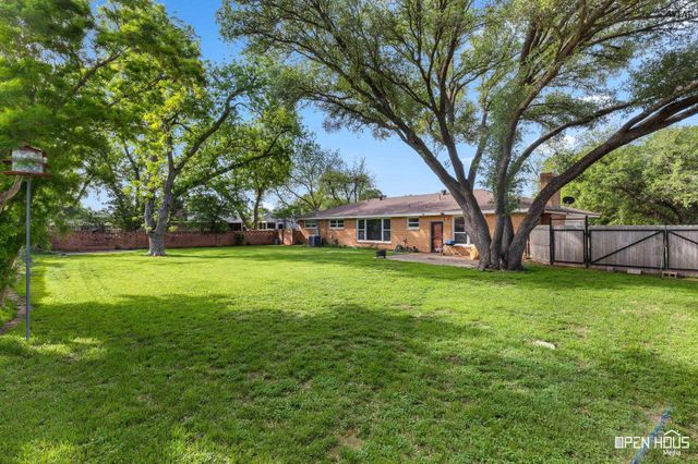 723 MAPLE STREET, Burkburnett, TX 76354