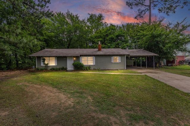 122 Fm 275, Emory, TX 75440