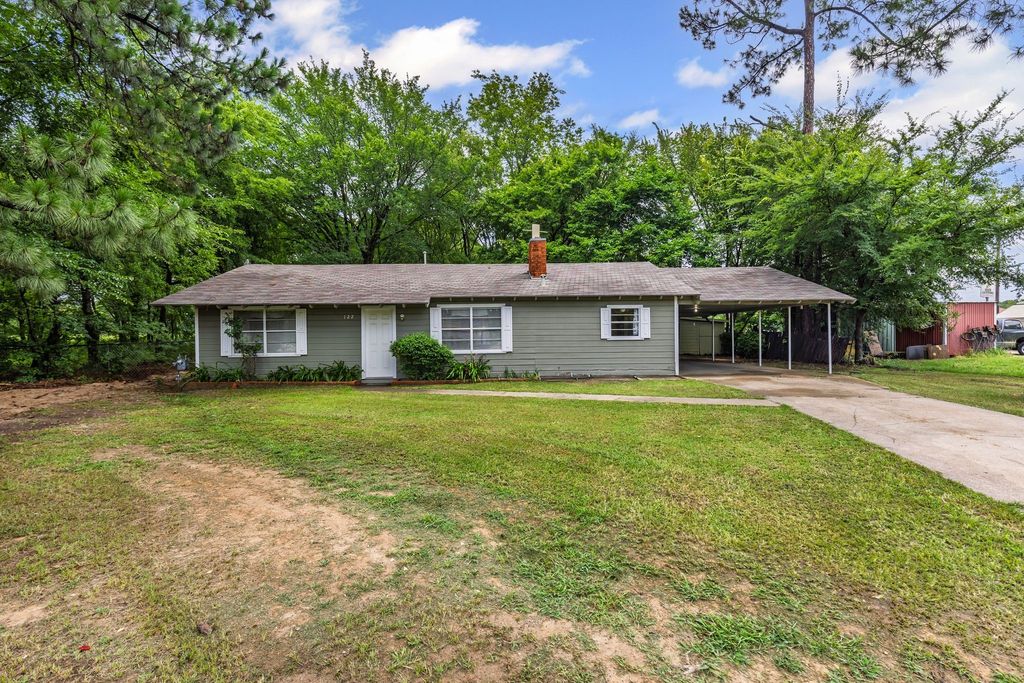 122 Fm 275, Emory, TX 75440