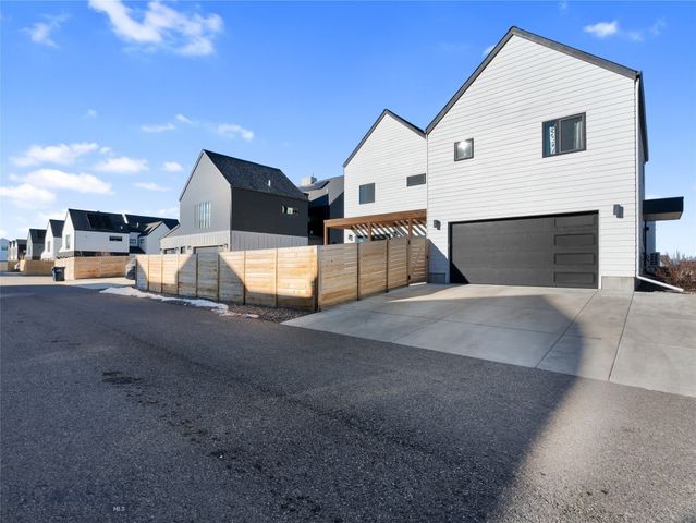 2842 Tierra Lane, Bozeman, MT 59718