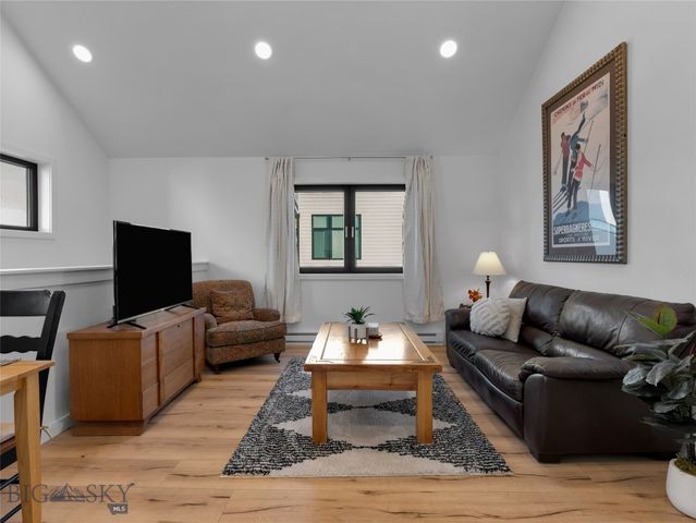 2842 Tierra Lane, Bozeman, MT 59718