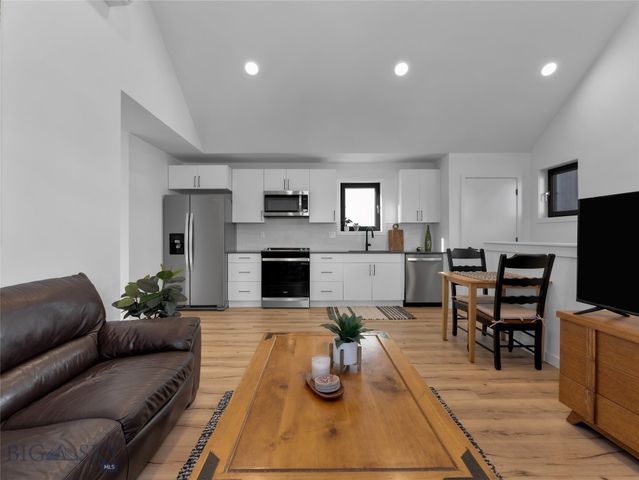 2842 Tierra Lane, Bozeman, MT 59718