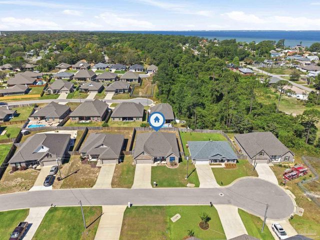 1473 Penn State Ct, Gulf Breeze, FL 32563