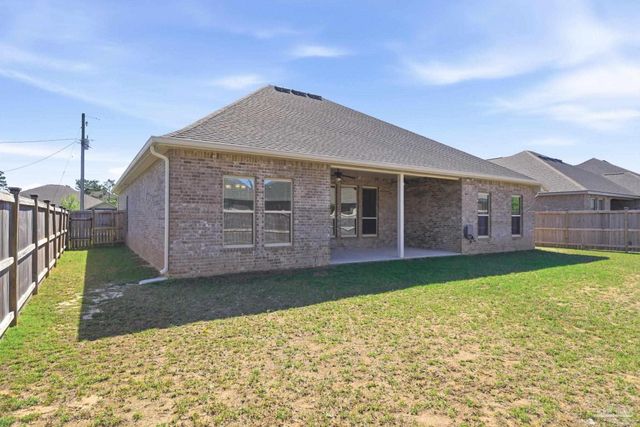 1473 Penn State Ct, Gulf Breeze, FL 32563