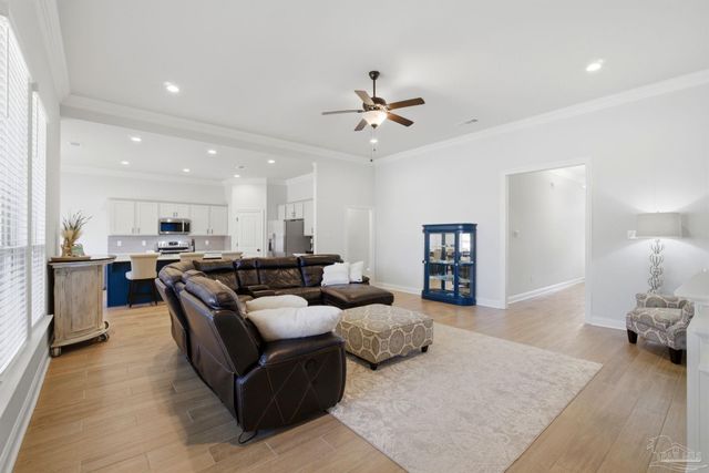 1473 Penn State Ct, Gulf Breeze, FL 32563