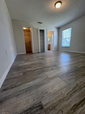 1006 Fairplay Avenue NW, Palm Bay, FL 32907