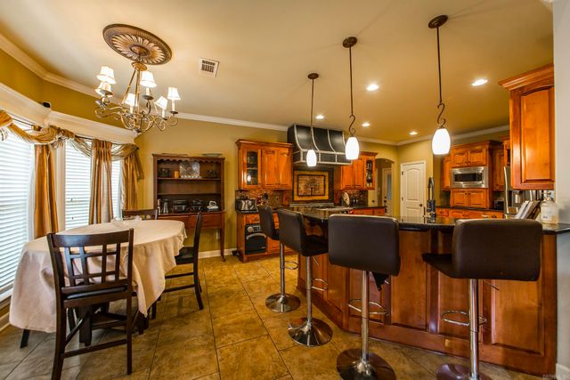 1916 Oakbrook Dr, Sherwood, AR 72120