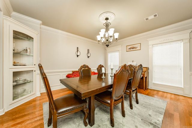 1916 Oakbrook Dr, Sherwood, AR 72120