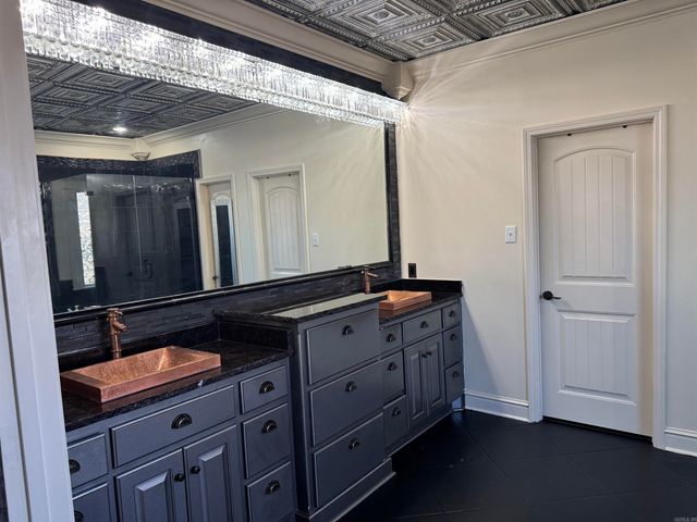 1916 Oakbrook Dr, Sherwood, AR 72120