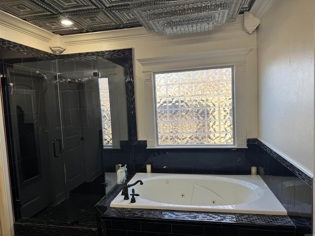 1916 Oakbrook Dr, Sherwood, AR 72120