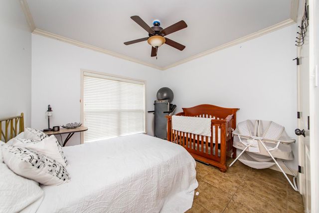 1916 Oakbrook Dr, Sherwood, AR 72120