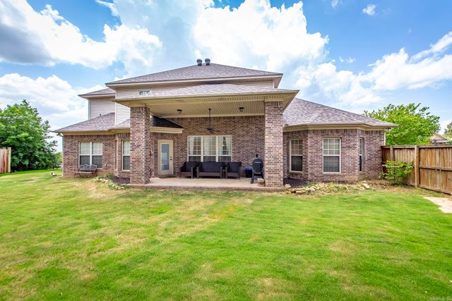 1916 Oakbrook Dr, Sherwood, AR 72120