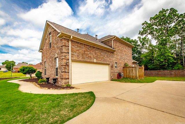 1916 Oakbrook Dr, Sherwood, AR 72120