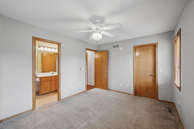850 114th Avenue NE, Blaine, MN 55434