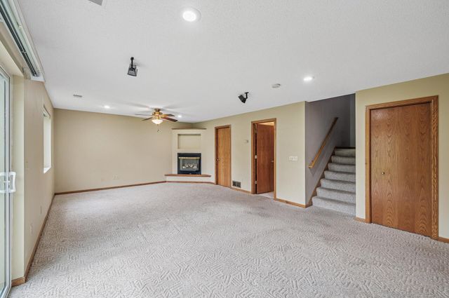 850 114th Avenue NE, Blaine, MN 55434