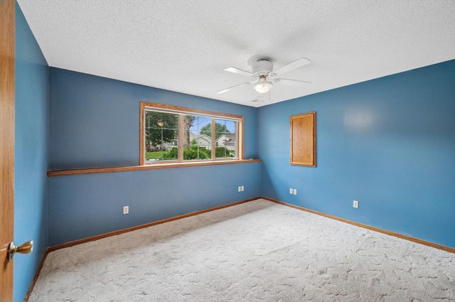 850 114th Avenue NE, Blaine, MN 55434