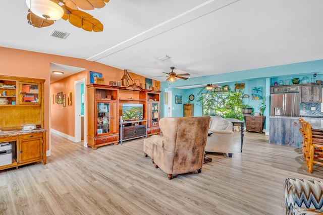 17227 Allamanda Drive, Sugarloaf Key, FL 33042