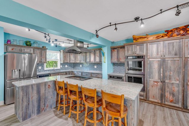 17227 Allamanda Drive, Sugarloaf Key, FL 33042