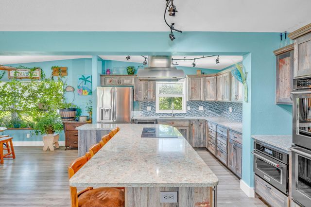 17227 Allamanda Drive, Sugarloaf Key, FL 33042