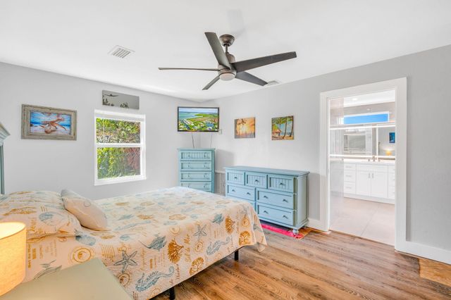 17227 Allamanda Drive, Sugarloaf Key, FL 33042