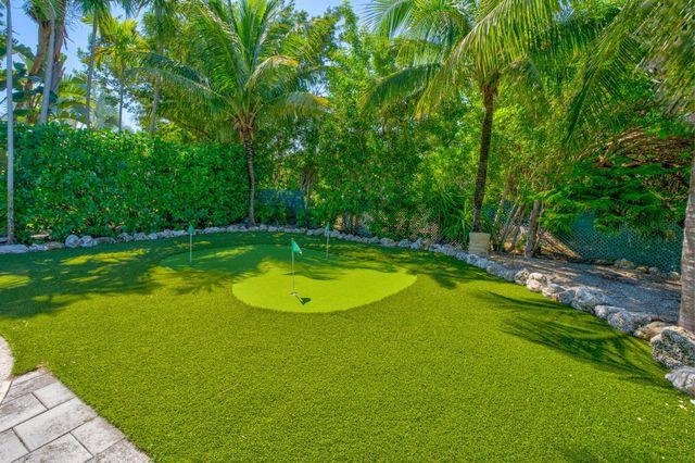 17227 Allamanda Drive, Sugarloaf Key, FL 33042