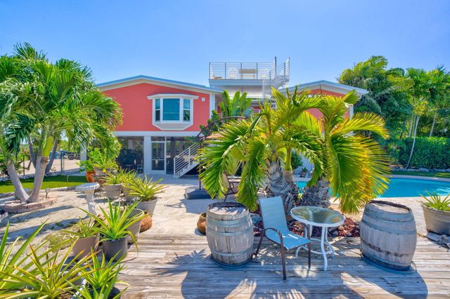 17227 Allamanda Drive, Sugarloaf Key, FL 33042