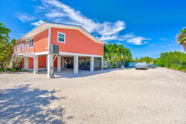 17227 Allamanda Drive, Sugarloaf Key, FL 33042