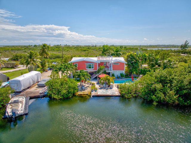 17227 Allamanda Drive, Sugarloaf Key, FL 33042