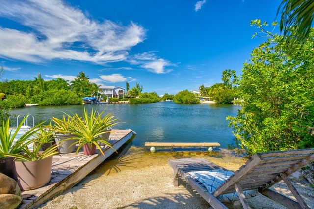 17227 Allamanda Drive, Sugarloaf Key, FL 33042