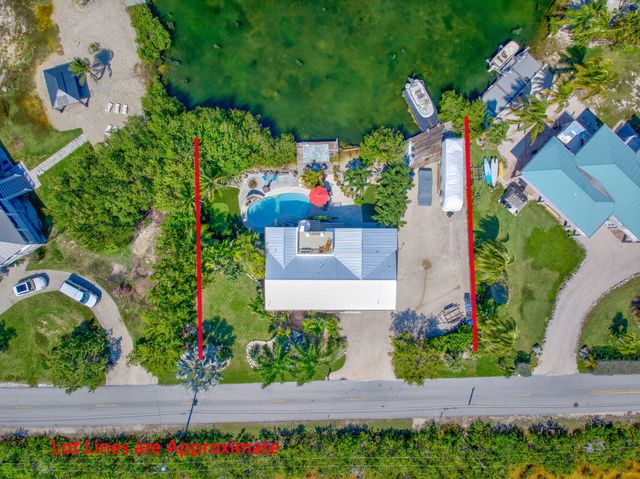 17227 Allamanda Drive, Sugarloaf Key, FL 33042