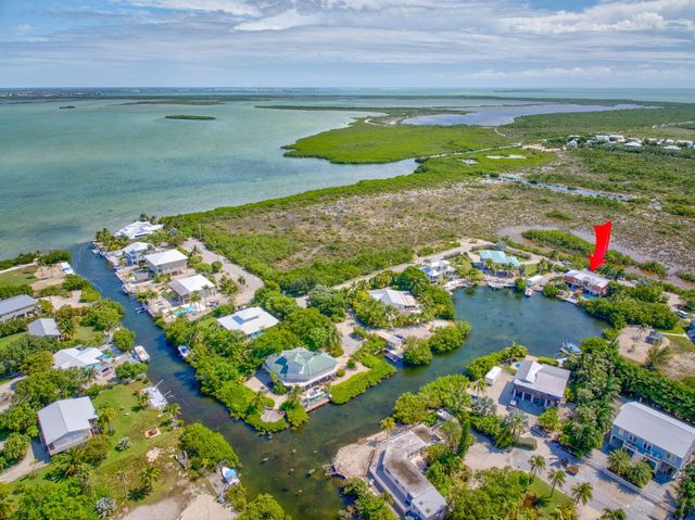 17227 Allamanda Drive, Sugarloaf Key, FL 33042