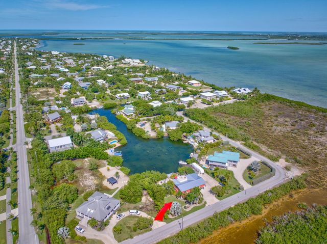 17227 Allamanda Drive, Sugarloaf Key, FL 33042