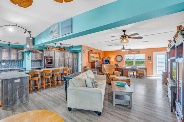 17227 Allamanda Drive, Sugarloaf Key, FL 33042