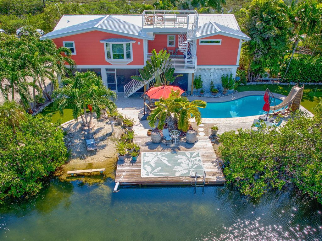 17227 Allamanda Drive, Sugarloaf Key, FL 33042