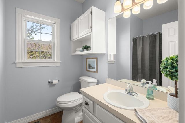 8225 Old White River Road, Rogers, AR 72756