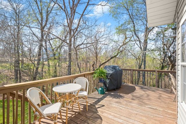 8225 Old White River Road, Rogers, AR 72756