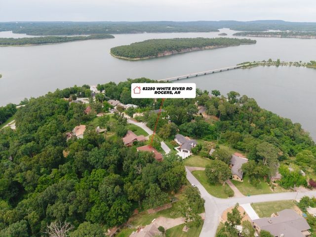 8225 Old White River Road, Rogers, AR 72756