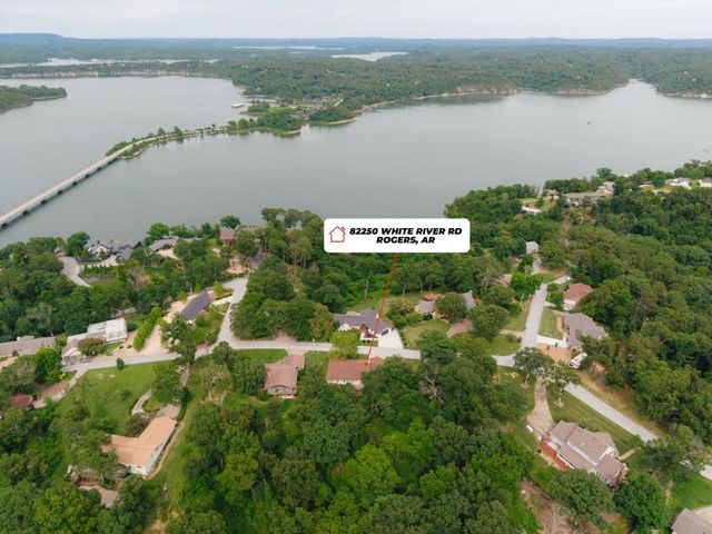 8225 Old White River Road, Rogers, AR 72756
